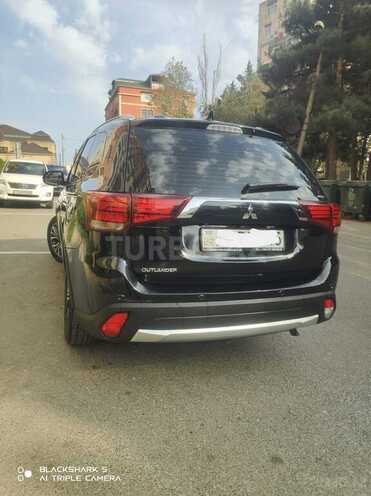 Mitsubishi Outlander 2018, 164,950 km - 2.4 l - Bakı