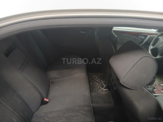 Mercedes E 220 2000, 353,500 km - 2.2 л - Qax