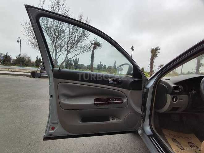 Volkswagen Passat 2003, 333,717 km - 1.8 l - Bakı