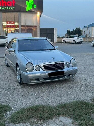 Mercedes E 220 2000, 458,000 km - 2.2 l - Bakı