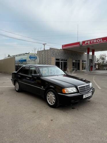 Mercedes C 200 2000, 342,608 km - 2.0 л - Lənkəran