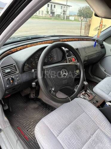 Mercedes C 200 2000, 342,608 km - 2.0 л - Lənkəran