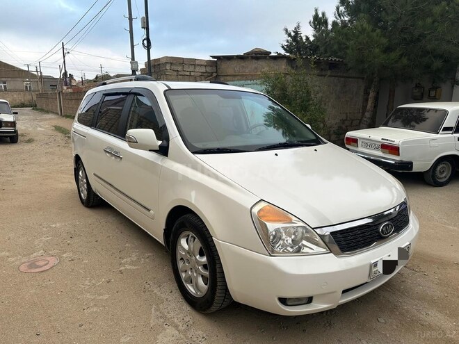 Kia Carnival 2011, 210,000 km - 2.2 l - Bakı
