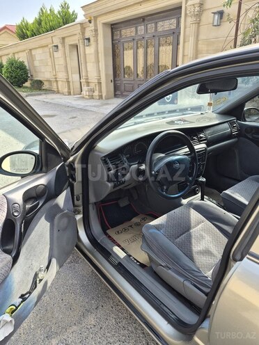 Opel Vectra 1998, 267,000 km - 2.0 l - Sumqayıt