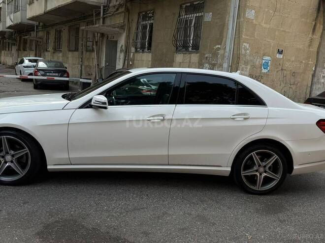 Mercedes E 220 2015, 195,000 km - 2.1 л - Bakı