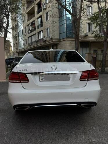 Mercedes E 220 2015, 195,000 km - 2.1 л - Bakı