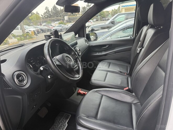 Mercedes  2017, 249,000 km - 2.1 l - Bakı