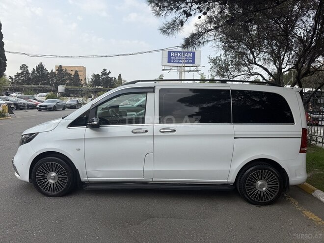 Mercedes  2017, 249,000 km - 2.1 l - Bakı