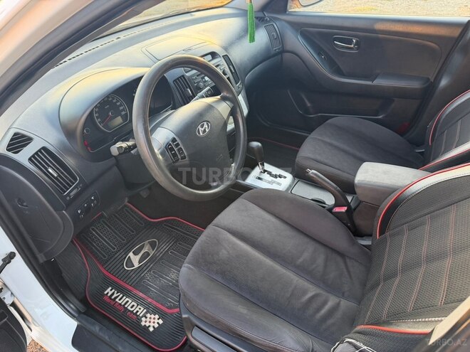 Hyundai Elantra 2009, 280,752 km - 1.6 л - Qusar