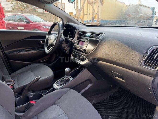 Kia Rio 2016, 180,000 km - 1.6 l - Bakı