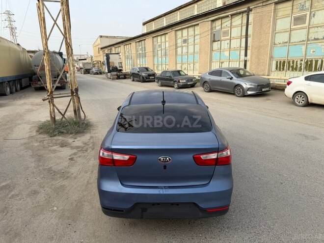 Kia Rio 2016, 180,000 km - 1.6 l - Bakı