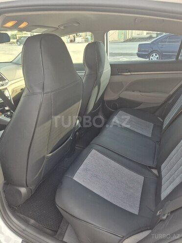 Hyundai Elantra 2017, 153,000 km - 2.0 л - Bakı