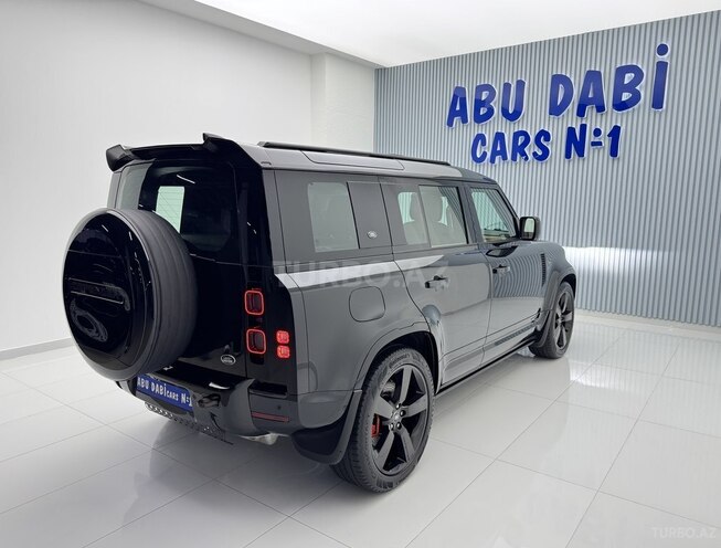Land Rover Defender 2023, 42,600 km - 3.0 l - Bakı
