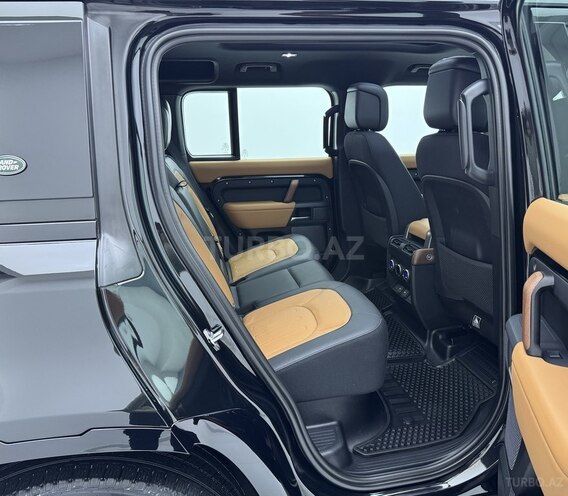 Land Rover Defender 2023, 42,600 km - 3.0 l - Bakı
