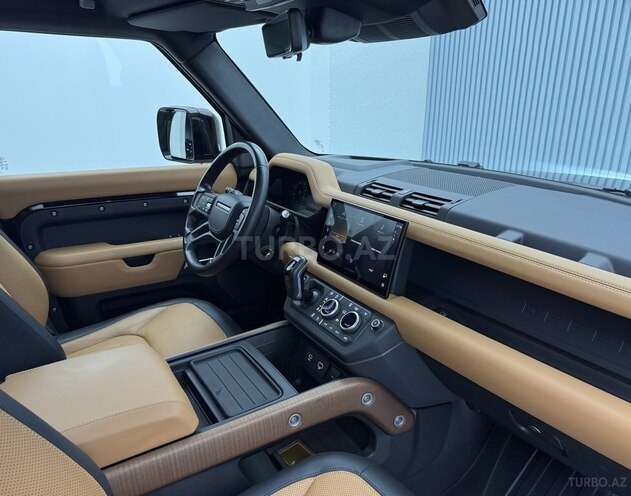 Land Rover Defender 2023, 42,600 km - 3.0 l - Bakı