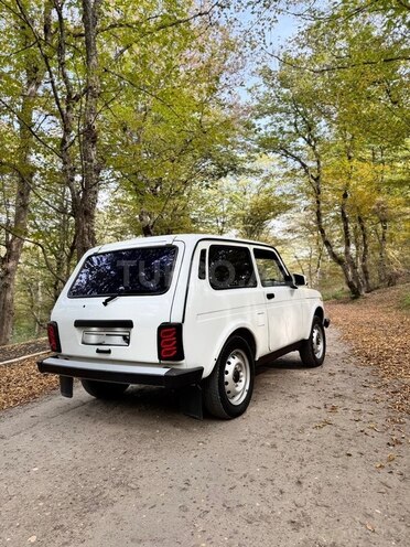 LADA (VAZ) Niva 2015, 230,000 km - 1.7 l - Qusar