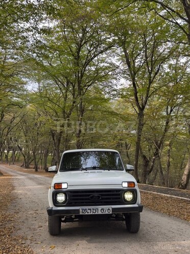 LADA (VAZ) Niva 2015, 230,000 km - 1.7 l - Qusar