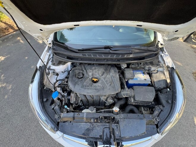 Hyundai Elantra 2011, 322,000 km - 1.8 l - Şirvan