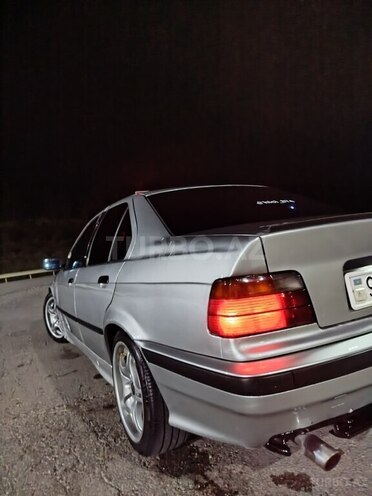 BMW 318 1993, 443,049 km - 1.8 l - Şabran