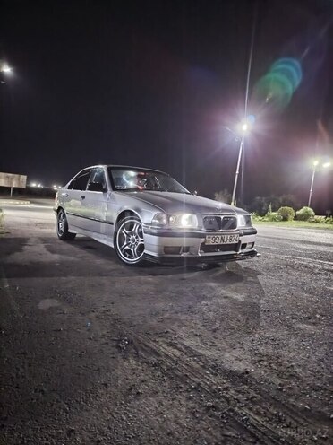 BMW 318 1993, 443,049 km - 1.8 l - Şabran