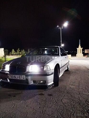 BMW 318 1993, 443,049 km - 1.8 l - Şabran