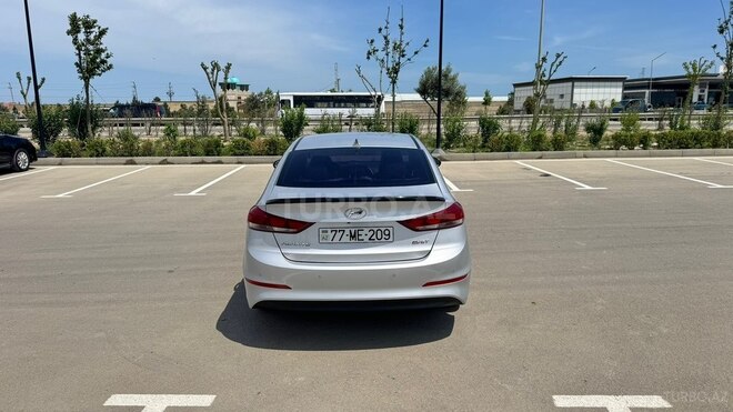 Hyundai Avante 2016, 322,000 km - 1.6 л - Bakı
