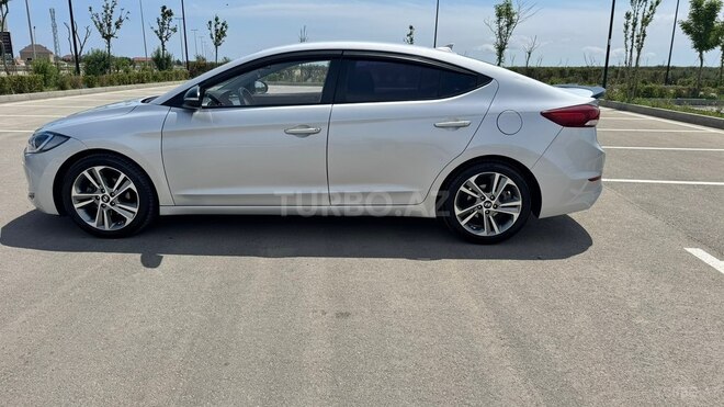 Hyundai Avante 2016, 322,000 km - 1.6 л - Bakı