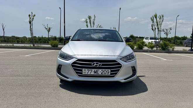 Hyundai Avante 2016, 322,000 km - 1.6 л - Bakı