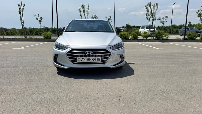 Hyundai Avante 2016, 322,000 km - 1.6 л - Bakı