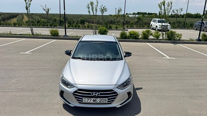 Hyundai Avante 2016, 322,000 km - 1.6 л - Bakı