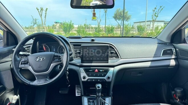Hyundai Avante 2016, 322,000 km - 1.6 л - Bakı