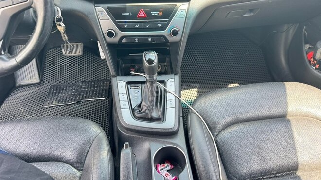 Hyundai Avante 2016, 322,000 km - 1.6 л - Bakı