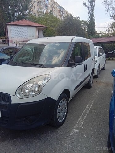 Fiat Doblo 2011, 275,000 km - 1.4 l - Bakı