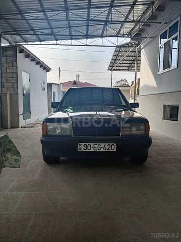 Mercedes 190 1991, 320,000 km - 2.0 l - Salyan