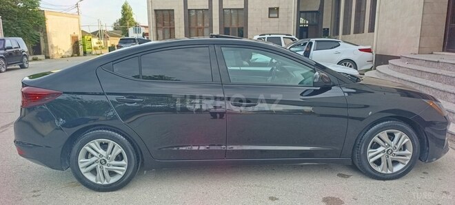 Hyundai Elantra 2019, 97,000 km - 2.0 l - Bakı