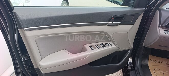 Hyundai Elantra 2019, 97,000 km - 2.0 l - Bakı