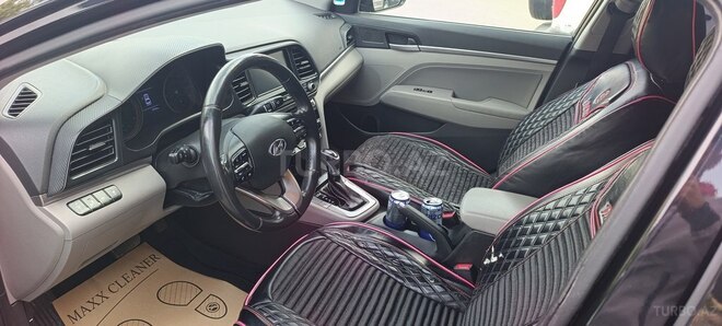 Hyundai Elantra 2019, 97,000 km - 2.0 l - Bakı