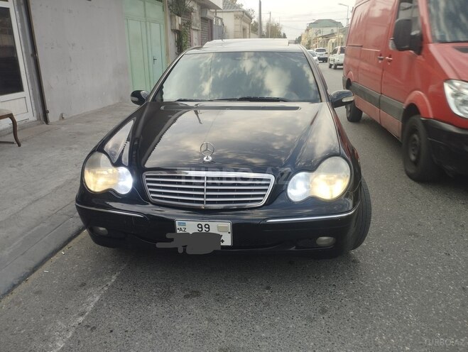 Mercedes C 240 2004, 390,267 km - 2.6 l - Bakı