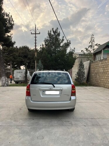 Toyota Corolla 2006, 235,000 km - 1.4 l - Bakı