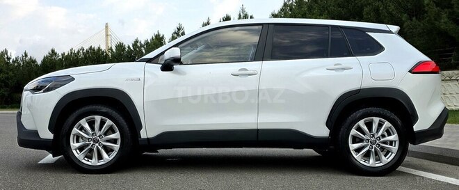Toyota Corolla Cross 2024, 22,000 km - 2.0 l - Bakı