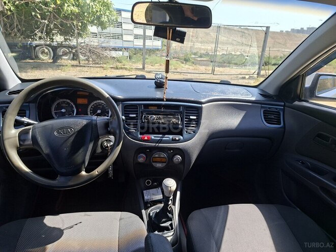 Kia Rio 2006, 260,000 km - 1.5 l - Bakı