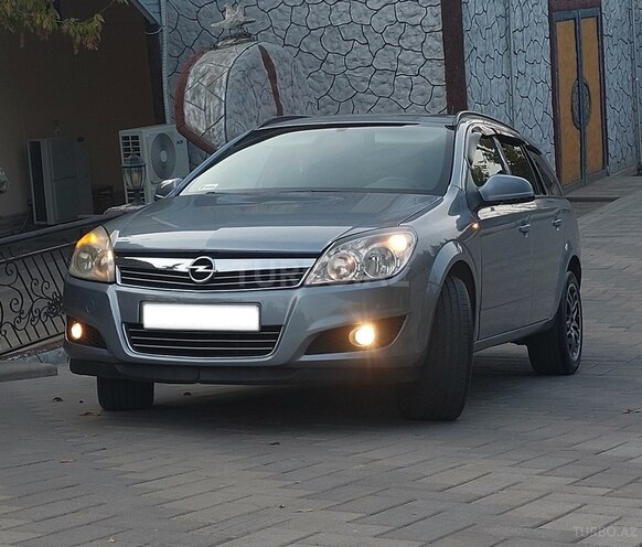 Opel Astra 2010, 249,000 km - 1.3 л - Saatlı