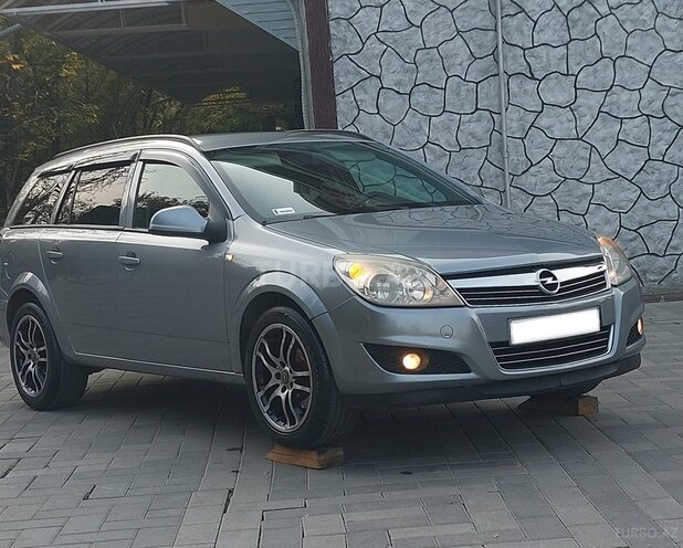 Opel Astra 2010, 249,000 km - 1.3 л - Saatlı