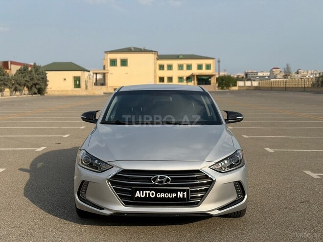 Hyundai Avante 2016, 230,000 km - 1.6 л - Bakı