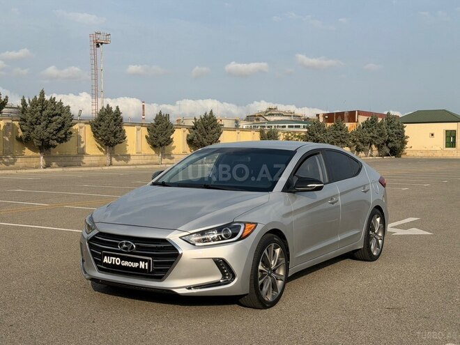 Hyundai Avante 2016, 230,000 km - 1.6 л - Bakı