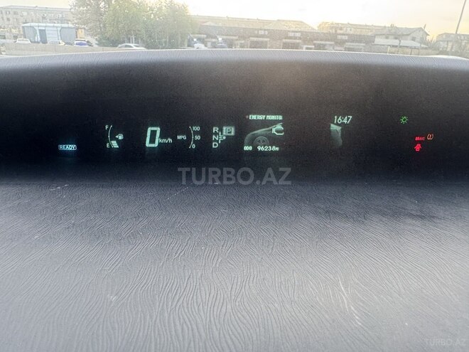 Toyota Prius 2015, 154,903 km - 1.8 л - Bakı