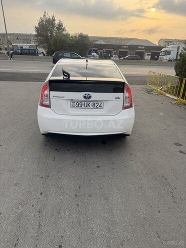 Toyota Prius 2015, 154,903 km - 1.8 л - Bakı