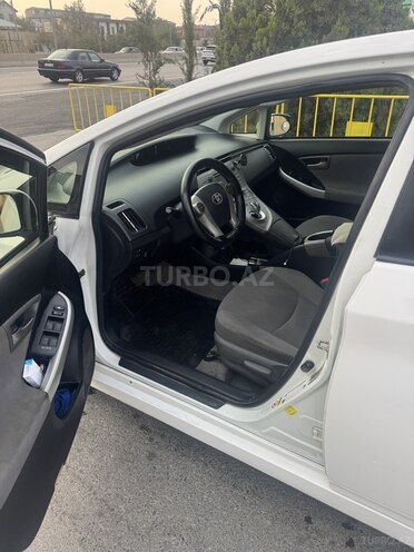 Toyota Prius 2015, 154,903 km - 1.8 л - Bakı