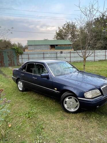 Mercedes C 200 1995, 425,369 km - 2.0 l - Qəbələ