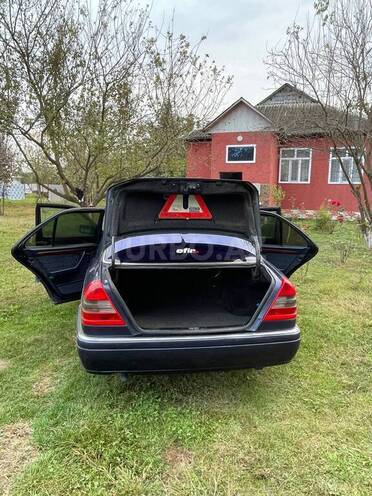 Mercedes C 200 1995, 425,369 km - 2.0 l - Qəbələ